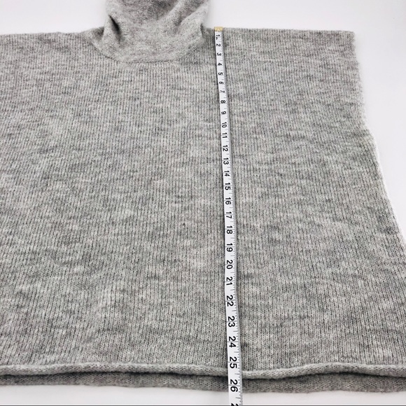 Universal Thread Grey Poncho - Picture 6 of 9
